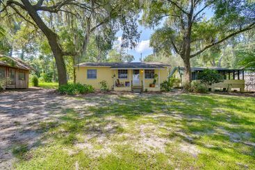 Landhus Hawthorne Retreat W/ Casita + Lake Winnott Access!