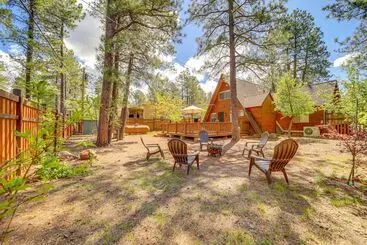 Mökkimajoitus Pet Friendly Arizona Cabin   Fire Pit, Near Skiing