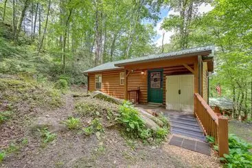 Mökkimajoitus Remote Escape: Murphy Cozy Cabin In The Woods