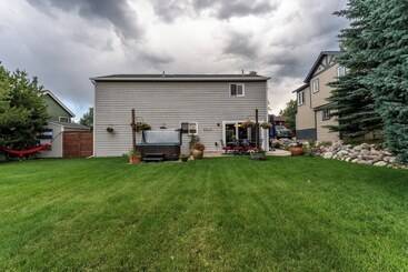 Cabane Bighorn Lodge By Summit County Mountain Retreats