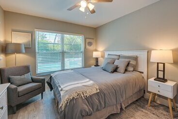 קוטג'' Bonita Springs Home W/ Pool 2 Mi To Beach!