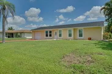 コテージ Cape Coral Vacation Home W/ Lanai & Private Pool!