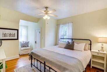 קוטג'' Charming South Bend Retreat ~ 1 Mi To Notre Dame!