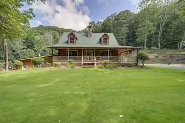 Mökkimajoitus 7 Mi To Beech Mountain Skiing: Home W/ Fire Pit