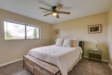 קוטג'' Family Friendly Lehigh Acres Home: Screened Porch!