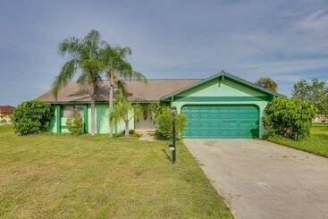 Gîte Rural Family Friendly Lehigh Acres Home: Screened Porch!