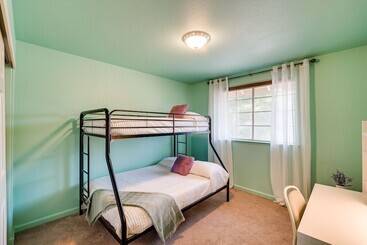 بيت ريفى Sacramento Home W/ Fire Pit: 15 Mi To Downtown!