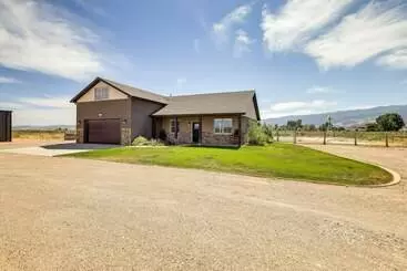 Landhus Secluded Home Near Hiking + Downtown Cedar City!