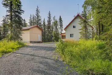 Mökkimajoitus Soldotna Home W/ 2 Living Areas & Spacious Porch