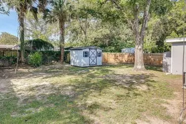 コテージ Tampa Home W/ Patio   1 Mi To Busch Gardens!
