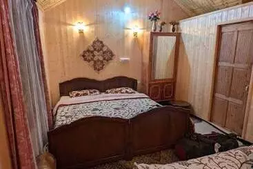 Golden Hopes Group Of Houseboats