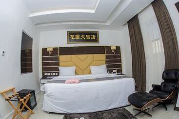 Garden Top Hotel Festac