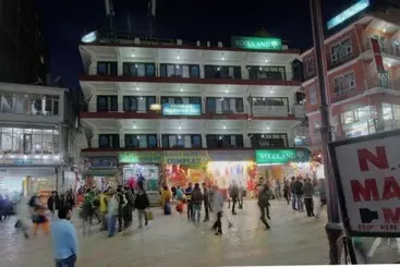 Hotel Goroomgo Highway Inn Manali