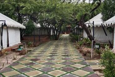 Hotel Palace Beach Camp