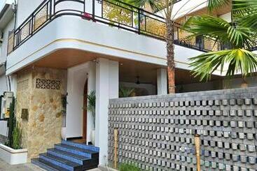 Hotell Amandaya Canggu