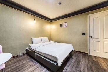 Motel Bucheon Java