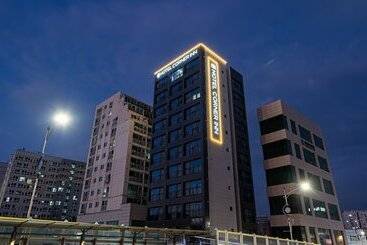 Motel Songtan Hotel Corner Inn