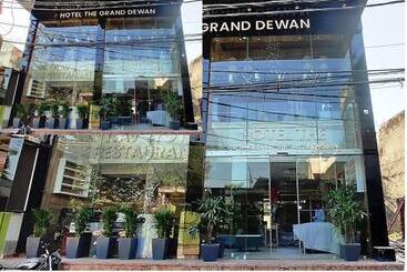 Hotel The Grand Dewan