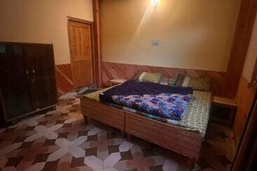 Albergue Ohana Cafe & Homestay