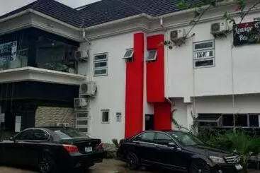 Tectonic Hotel And Suite