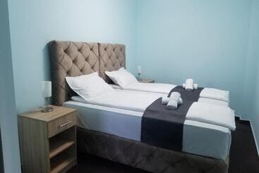 Bed and Breakfast Vila Dvor Subotica