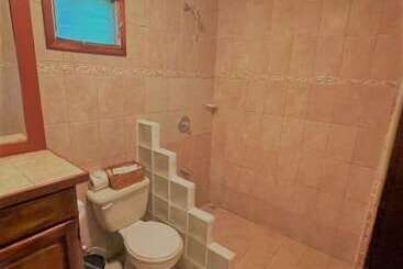 酒店 Manuel Antonio Hostel