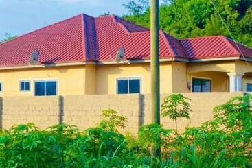 بنسيون Oliver Cottage Guesthouse