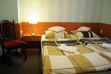 酒店 Agis Pokoje Gościnne