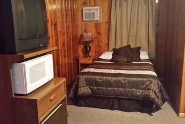 בית מלון כפרי Mystic Valley Inn