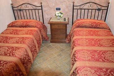 Отель Villa Tre Colli Agri B&b