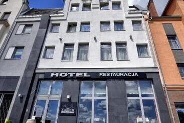 Отель Zamek Centrum