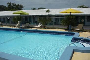 Palm Court Motel