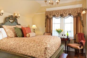 The Tower Cottage Bed And Breakfast