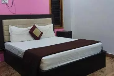 ホテル Cauvery Paradise
