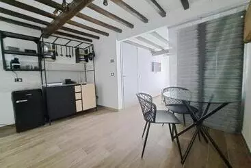 ペンション Alloggiamo