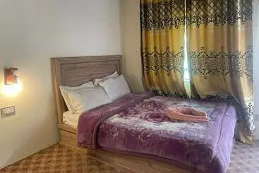 هتل Karakoram Highway Inn Hunza