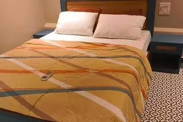 Otel South Delhi Restaurant And Resort
