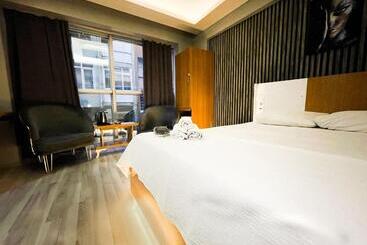 公寓式酒店  Dnc Pansi̇yon