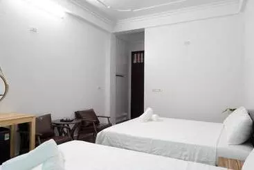 Hotel Local Homestay