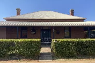 ペンション Perrington Estate