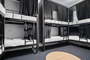 הוסטל Azzurro Pod Hotel   City Darling Harbour
