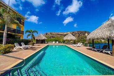 هتل آپارتمان Beachfront Palapa21   Jan Thiel