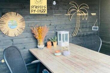 ベッドアンドブレックファースト By Onzz