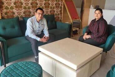 Country Green Hotel & Banquet