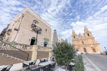 فندق Doms Boutique Living