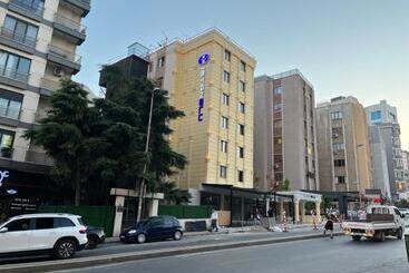 Istanblu Hotel Atasehir