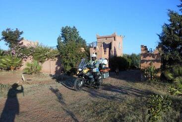 بنسيون Chez Kossai Atlas Farm