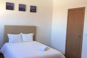 پانسیون Oporto Bonjardim Residence