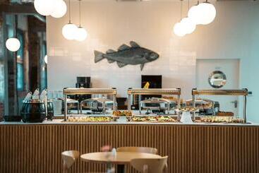 호텔 Arche Fabryka Samolotów W Mielnie