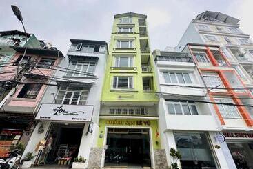 Hotel Oyo 1196 Le Vu